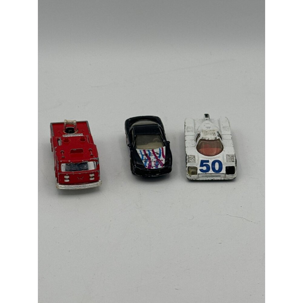 Lot of 10 Matchbox Cars Various Year and Models - Picture 6 of 7